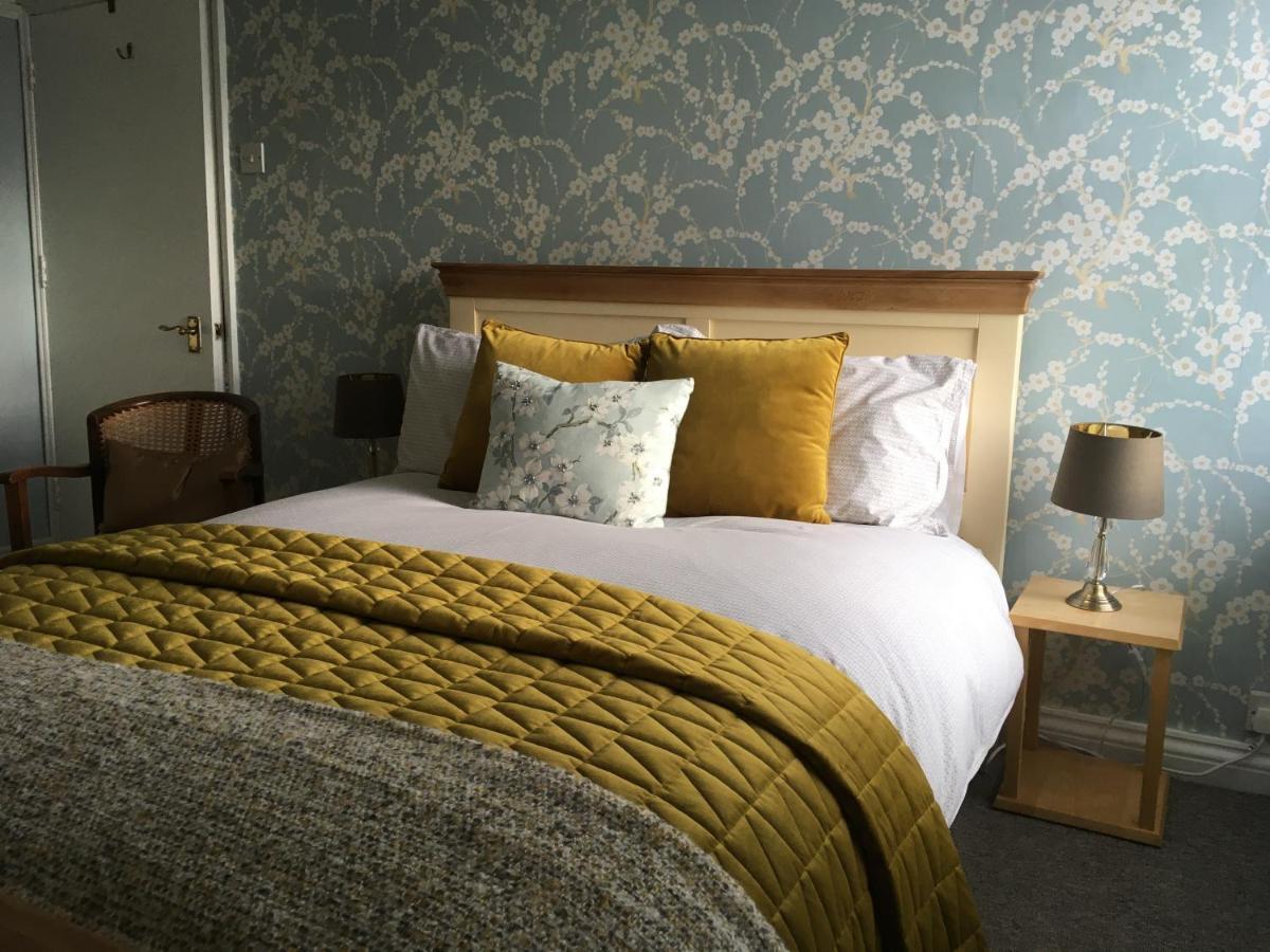 Elegant Well Appointed Maisonette 105m2 *